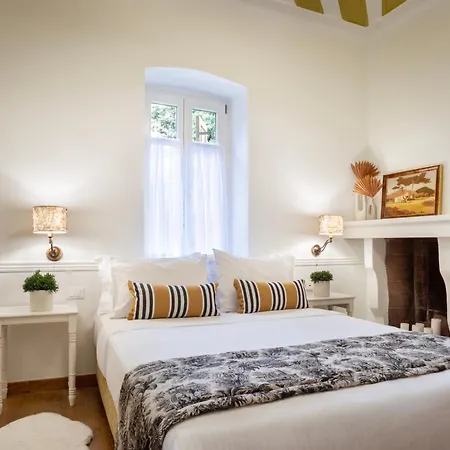 招待所 Archontiko Parnassus Dadi 阿姆菲克利亚